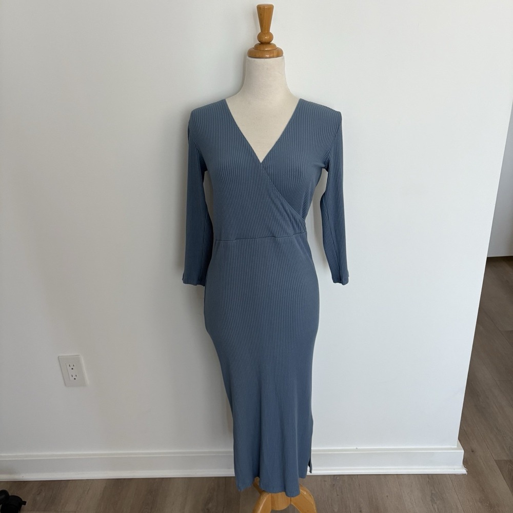 Amour Vert Womens Knit Dress Size Small Blue 3/4 Sleeve V-Neck Pullover Stretch